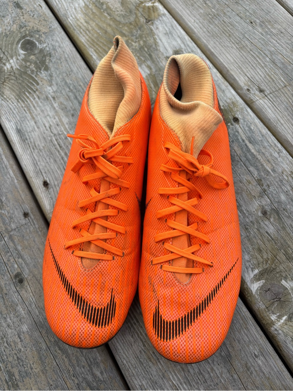 Unisex Nike Boot Soccer Cleats size 9 women’s